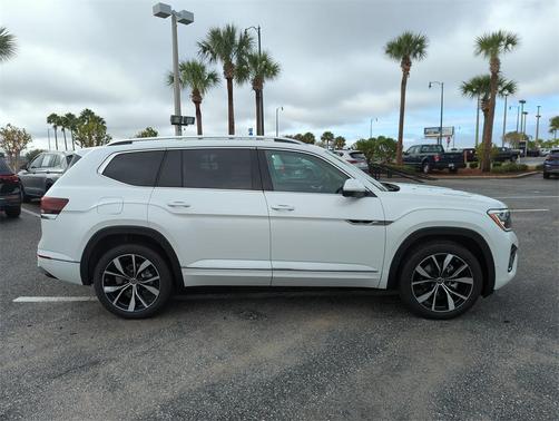 2026 Volkswagen Atlas 2.0T SEL Premium R-Line 4MOTION