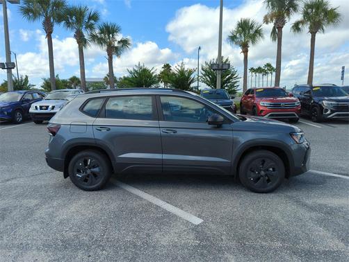 2025 Volkswagen Taos 1.5T S