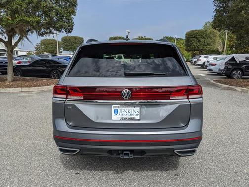 2025 Volkswagen Atlas 2.0T SE w/Technology