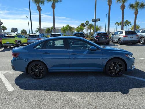 2026 Volkswagen Jetta 1.4T SE