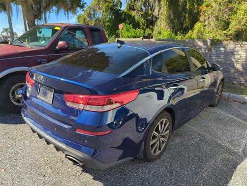 2019 Kia Optima LX