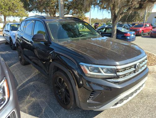 2022 Volkswagen Atlas 2.0T SE w/Technology