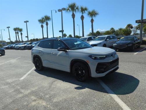 2025 Volkswagen Tiguan 2.0T SE R-Line Black