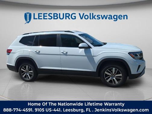 Pure White 2022 Volkswagen Atlas 2.0T SE