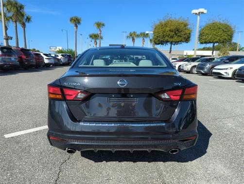 2021 Nissan Altima 2.5 SV