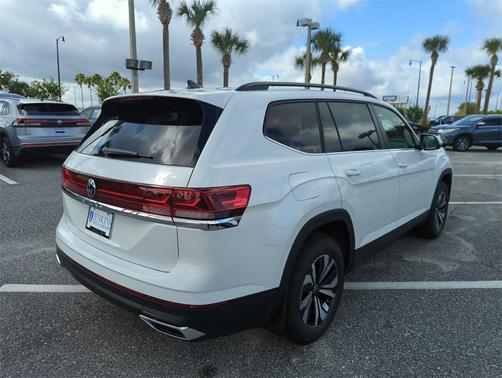 2026 Volkswagen Atlas 2.0T SE