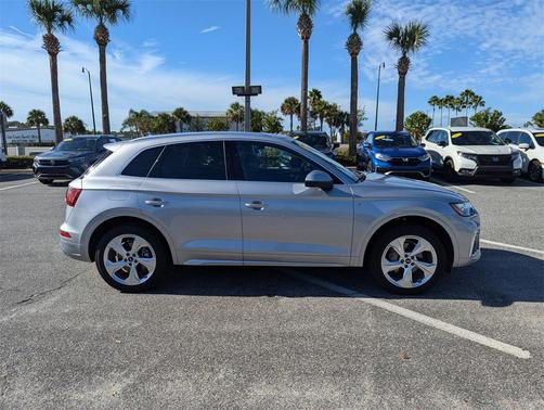 2022 Audi Q5 45 S line Premium Plus