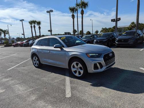 2022 Audi Q5 45 S line Premium Plus