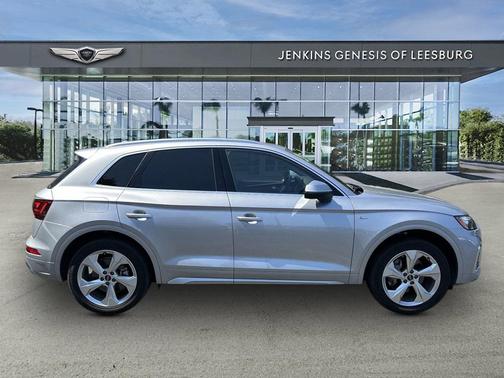 2022 Audi Q5 45 S line Premium Plus