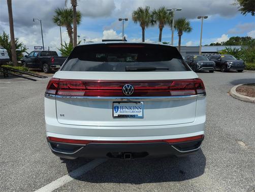 2026 Volkswagen Atlas Cross Sport 2.0T SE w/Technology