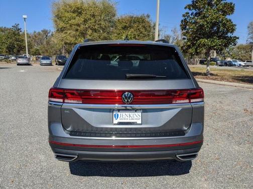 2025 Volkswagen Atlas 2.0T SE