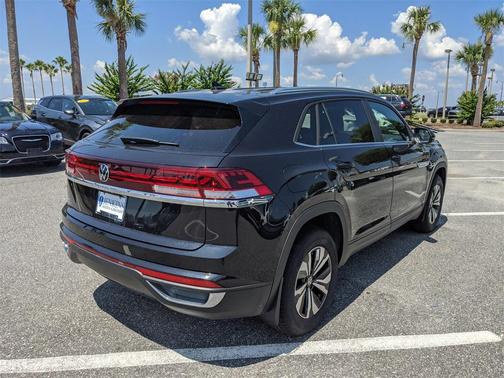 2025 Volkswagen Atlas Cross Sport 2.0T SE