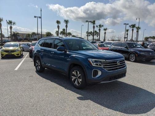 2025 Volkswagen Atlas 2.0T SE