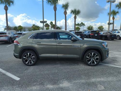 2026 Volkswagen Atlas Cross Sport 2.0T SEL Premium