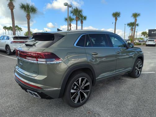 2026 Volkswagen Atlas Cross Sport 2.0T SEL Premium