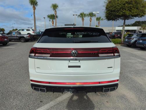 2024 Volkswagen Atlas Cross Sport 2.0T SEL
