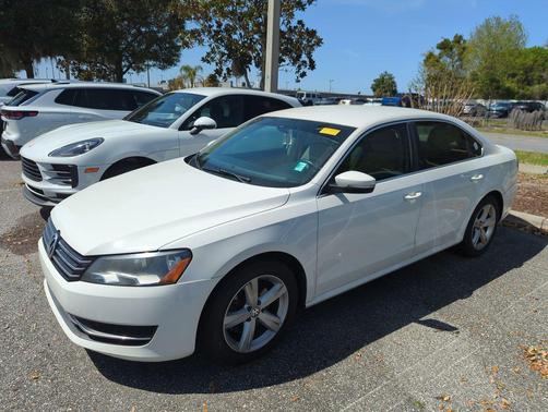2014 Volkswagen Passat 1.8T Auto SE