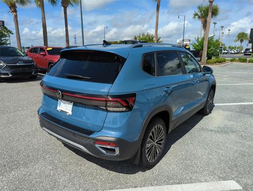 2025 Volkswagen Taos 1.5T SE