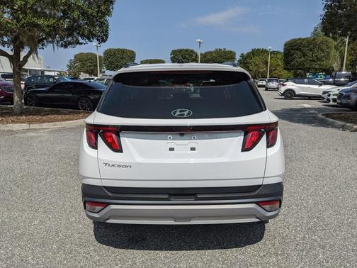 2025 Hyundai TUCSON SEL
