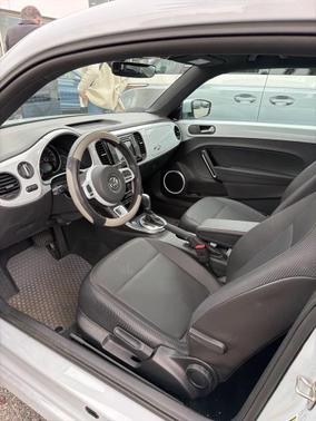 2019 Volkswagen Beetle 2.0T SE