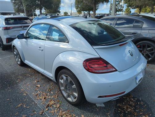 2019 Volkswagen Beetle 2.0T SE