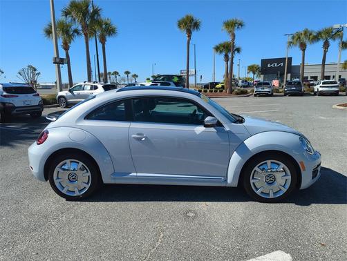2019 Volkswagen Beetle 2.0T SE