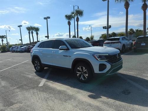 2026 Volkswagen Atlas Cross Sport 2.0T SE