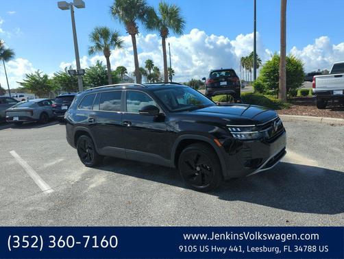 Deep Black 2027 Volkswagen Atlas SE w/Technology
