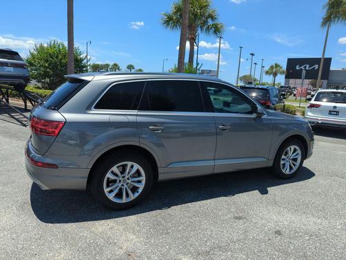 Gray 2018 Audi Q7 2.0T Premium Plus