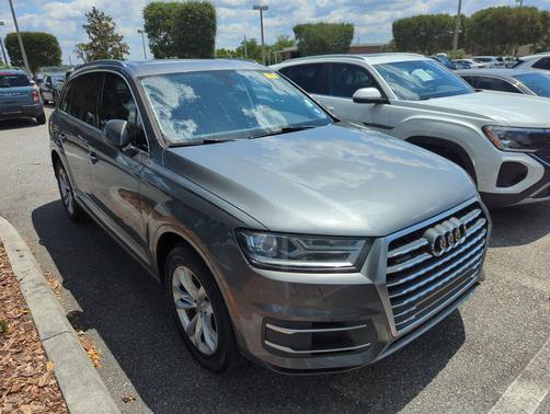 Gray 2018 Audi Q7 2.0T Premium Plus