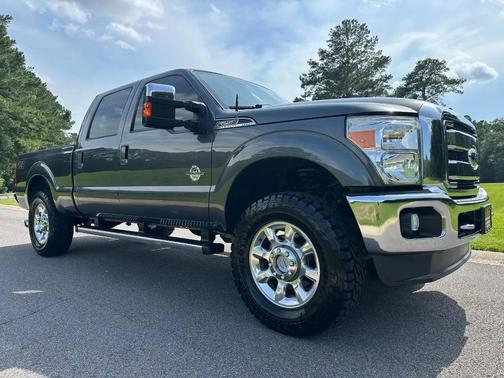 MAGNETIC 2016 Ford F-250 Lariat