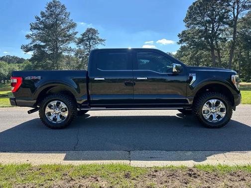 AGATE BLACK METALLIC 2022 Ford F-150 Platinum