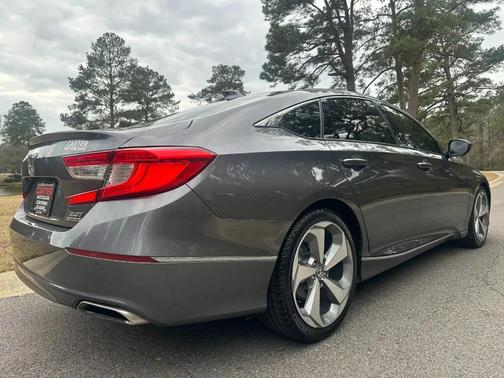 2018 Honda Accord Touring 2.0T