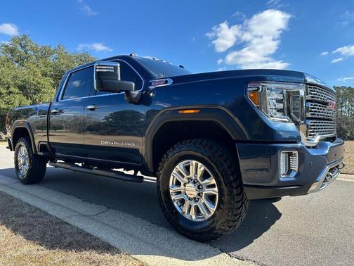 2022 GMC Sierra 2500 Denali