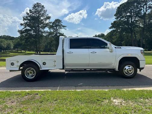 White Frost Tricoat 2020 GMC Sierra 3500 Denali