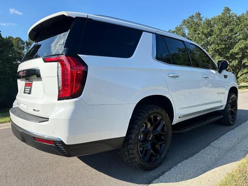 2021 GMC Yukon SLT