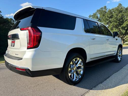 2024 GMC Yukon XL SLT