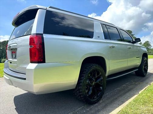 2019 Chevrolet Suburban LT