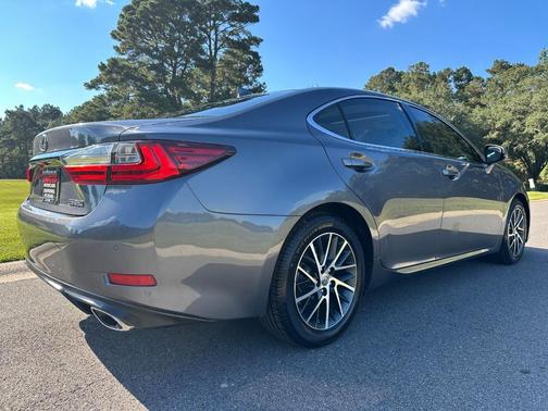 2017 Lexus ES 350 Base