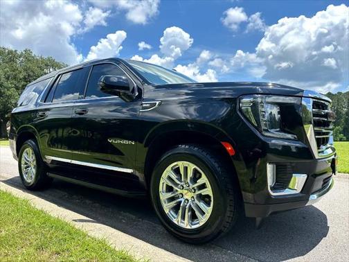 2022 GMC Yukon SLT