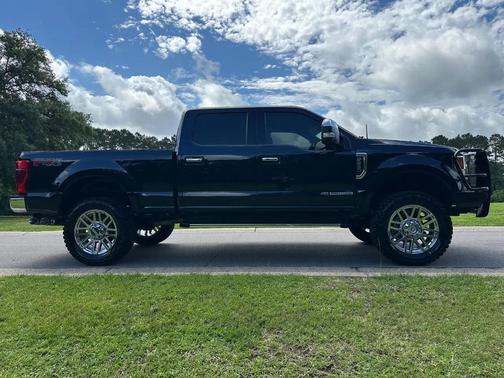 ANTIMATTER BLUE 2022 Ford F-250 Lariat