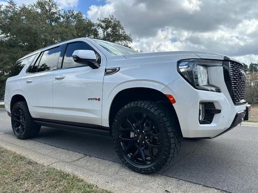2024 GMC Yukon 4WD AT4