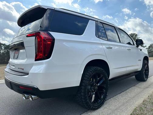 2024 GMC Yukon 4WD AT4