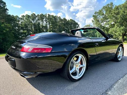 2002 Porsche 911 Carrera 4