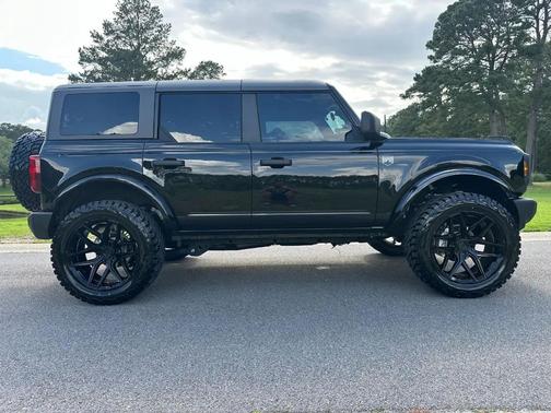 SHADOW BLACK 2025 Ford Bronco Big Bend