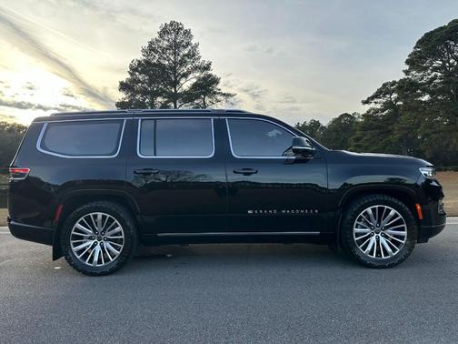 2023 Jeep Grand Wagoneer Series III 4x4