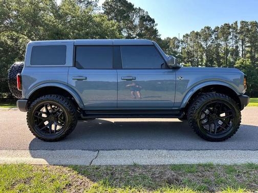 AZURE GRAY MET TRI-COAT 2025 Ford Bronco Outer Banks