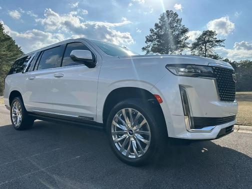 2023 Cadillac Escalade ESV Premium Luxury