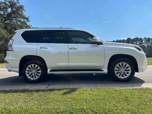 2022 Lexus GX 460 Premium
