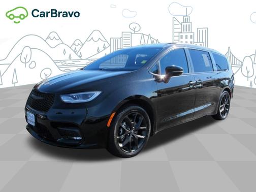 Diamond Black Crystal Pearlcoat 2025 Chrysler Pacifica Limited